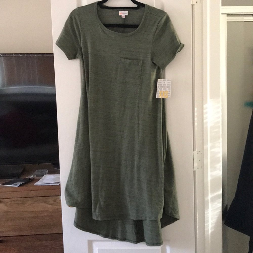 LulaRoe Carly Tee size XXS Dark green